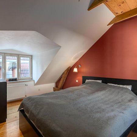 Amber Private Rooms Рига Экстерьер фото