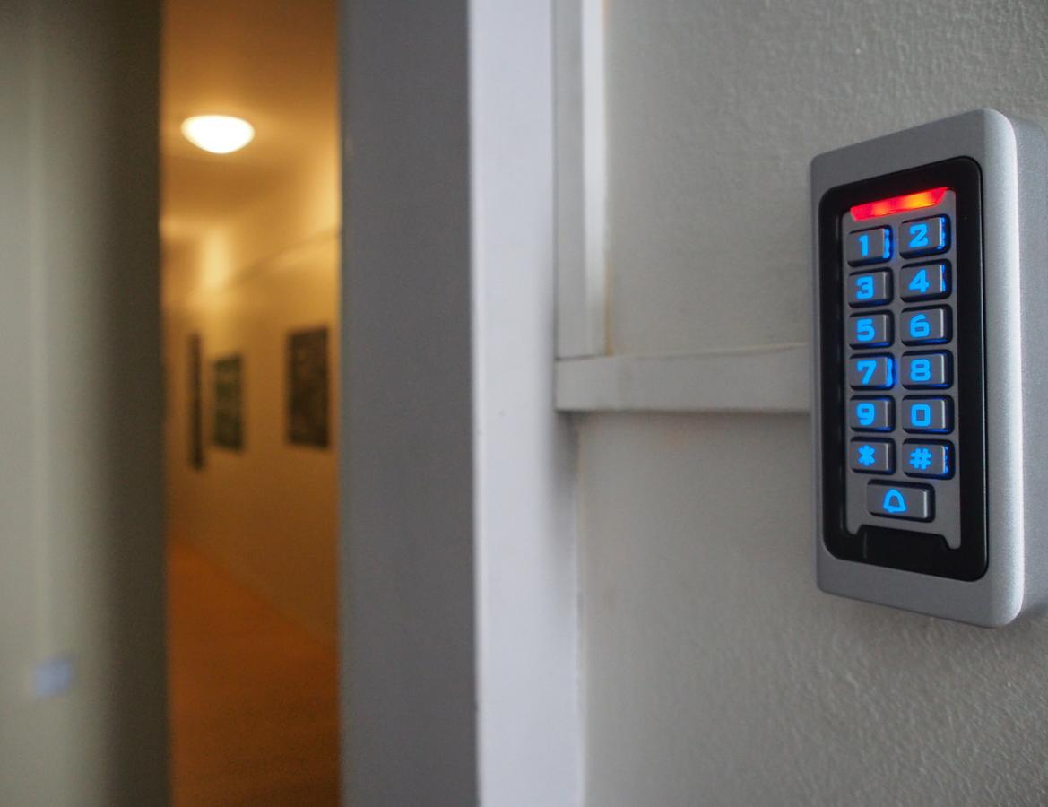 Amber Private Rooms Рига Экстерьер фото